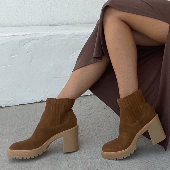 Dolce Vita suede boots - Picture 2 of 11